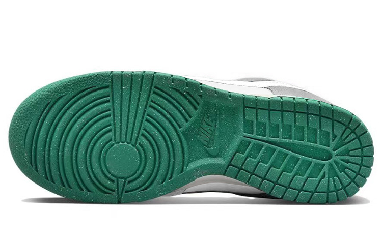 Details for (W) 【定制鞋】耐克Dunk Low '烟灰双勾' DO9457-101(TeamY-女款双勾雾霾灰白)