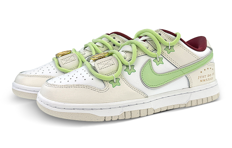 Lookbook (W) 나이키 덩크 로우 '봄 리이슈 화이트-그린' (커스텀) DV1160-100(Team40-女款春日重现白绿)