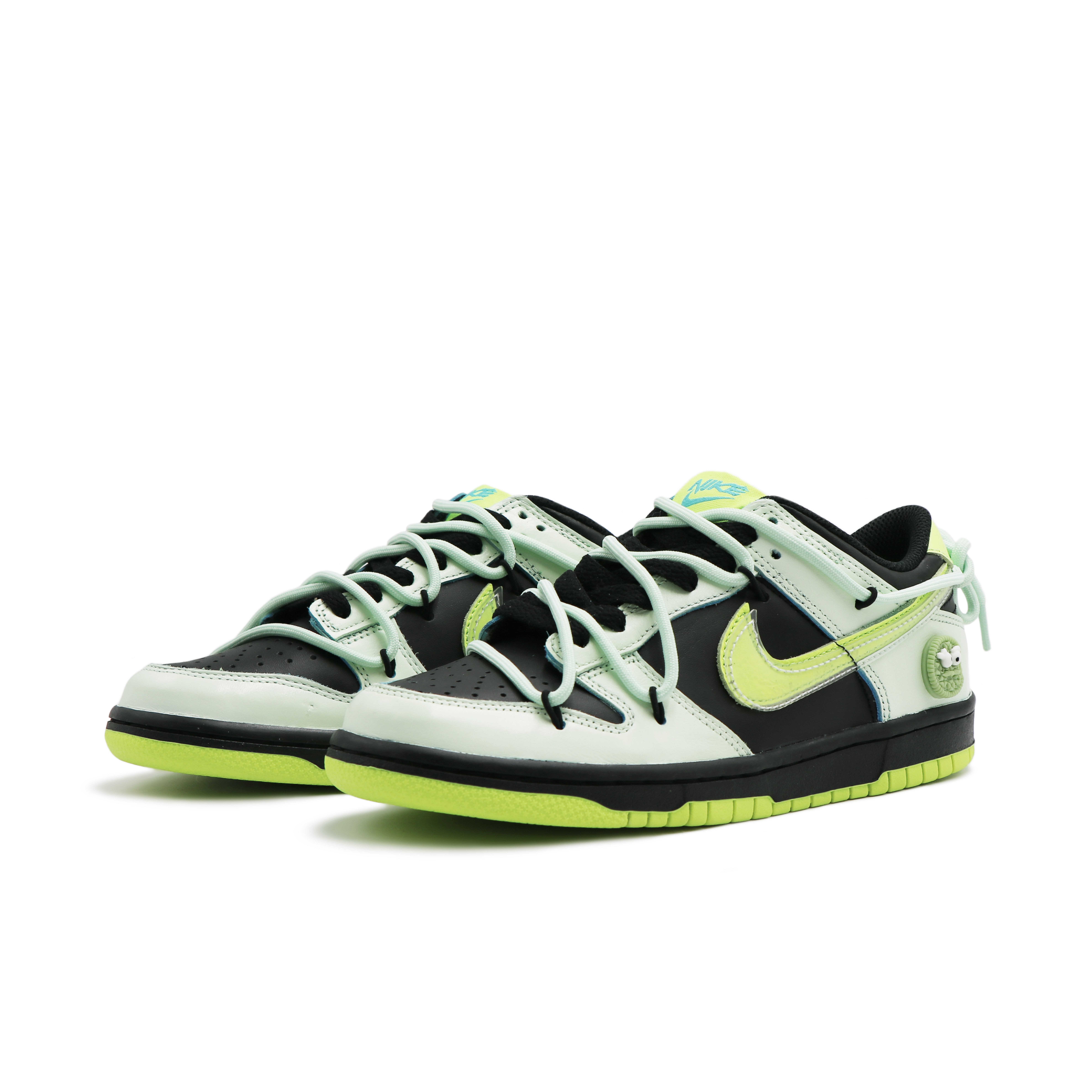 Lookbook (W) [カスタムシューズ]（女性用）ナイキ ダンク ロー 'スチームパペット 抹茶クッキー' DV1694-900(Team17-抹茶饼干)