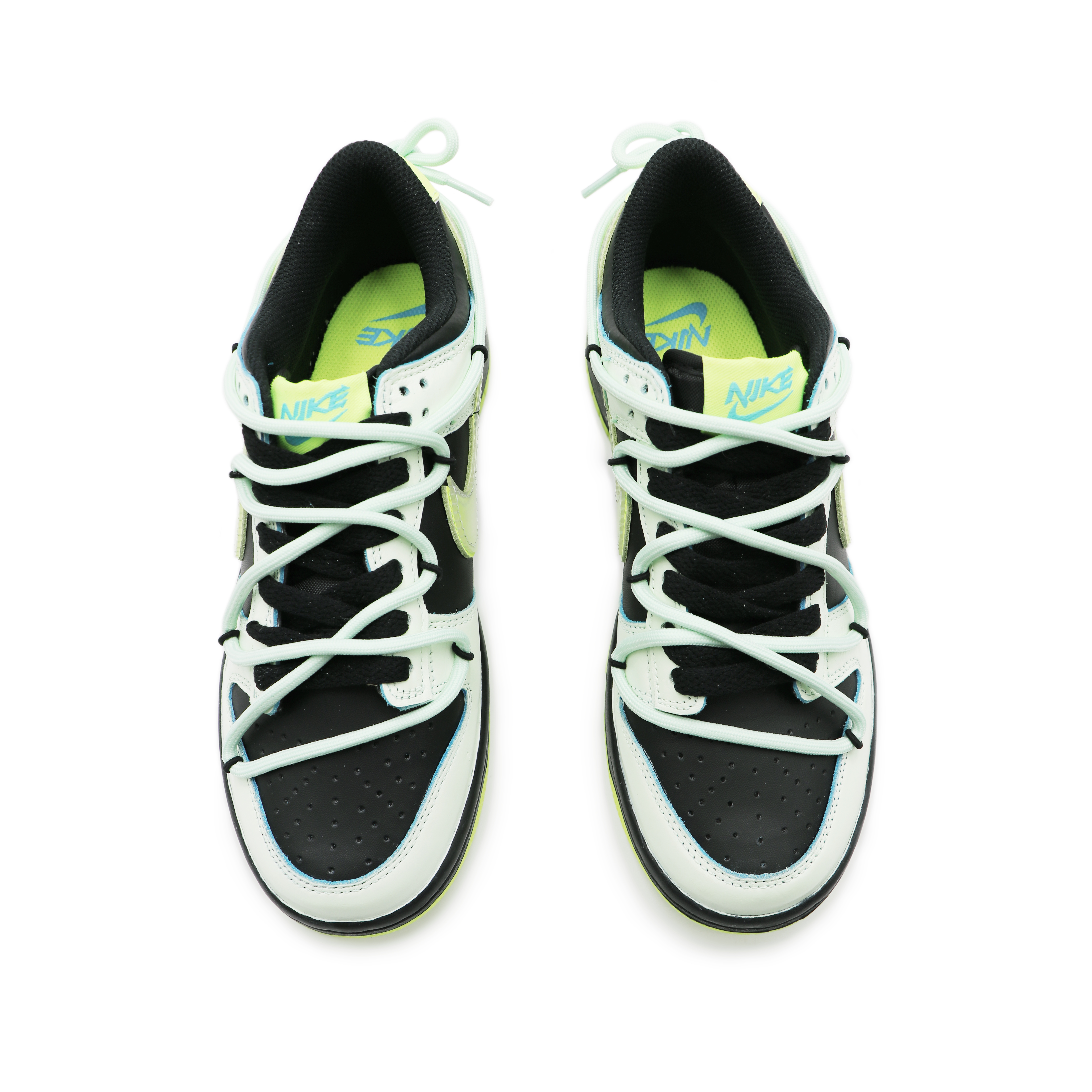 Shop (W) [カスタムシューズ]（女性用）ナイキ ダンク ロー 'スチームパペット 抹茶クッキー' DV1694-900(Team17-抹茶饼干)