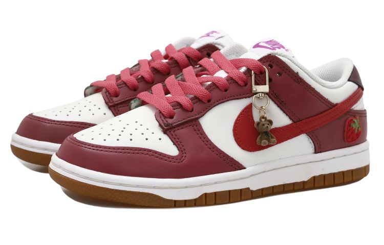Lookbook (W) [Kasut Khusus] Nike Dunk Low 'Strawberry Bear Charm' FD9922-151(Team拾玖-草莓熊S-BOX）