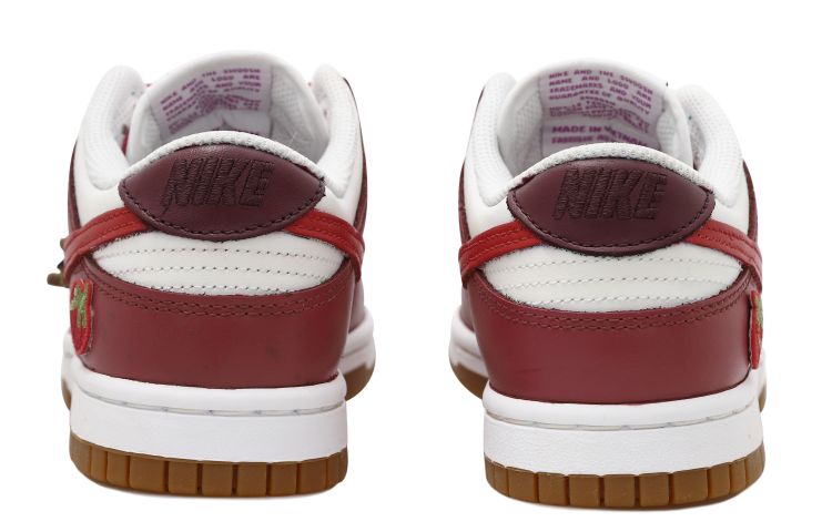 Shop (W) [Kasut Khusus] Nike Dunk Low 'Strawberry Bear Charm' FD9922-151(Team拾玖-草莓熊S-BOX）