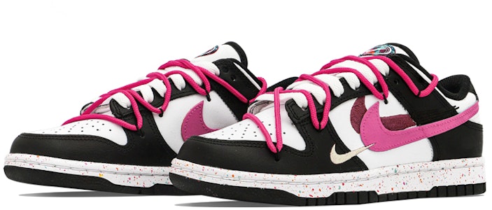 【定制球鞋】Nike Dunk Low 低筒多彩 Swoosh 草莓棒棒糖 高級小眾 低幫 板鞋 女款 黑粉 Lookbook 【定制球鞋】Nike Dunk Low 低筒多彩 Swoosh 草莓棒棒糖 高級小眾 低幫 板鞋 女款 黑粉