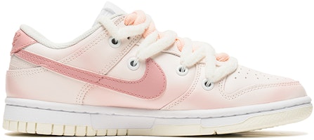 【定製球鞋】 Nike Dunk Low 野鶴製造 草莓奶昔 愛心 刺繡貼 解構雙鞋帶 禮盒 低幫 板鞋 女款 白粉 Order 【定製球鞋】 Nike Dunk Low 野鶴製造 草莓奶昔 愛心 刺繡貼 解構雙鞋帶 禮盒 低幫 板鞋 女款 白粉