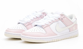 【訂製球鞋】 Nike Dunk Low 砂糖兔 可愛 清新 少女風休閒 低幫 板鞋 女款 粉白 Lookbook 【訂製球鞋】 Nike Dunk Low 砂糖兔 可愛 清新 少女風休閒 低幫 板鞋 女款 粉白