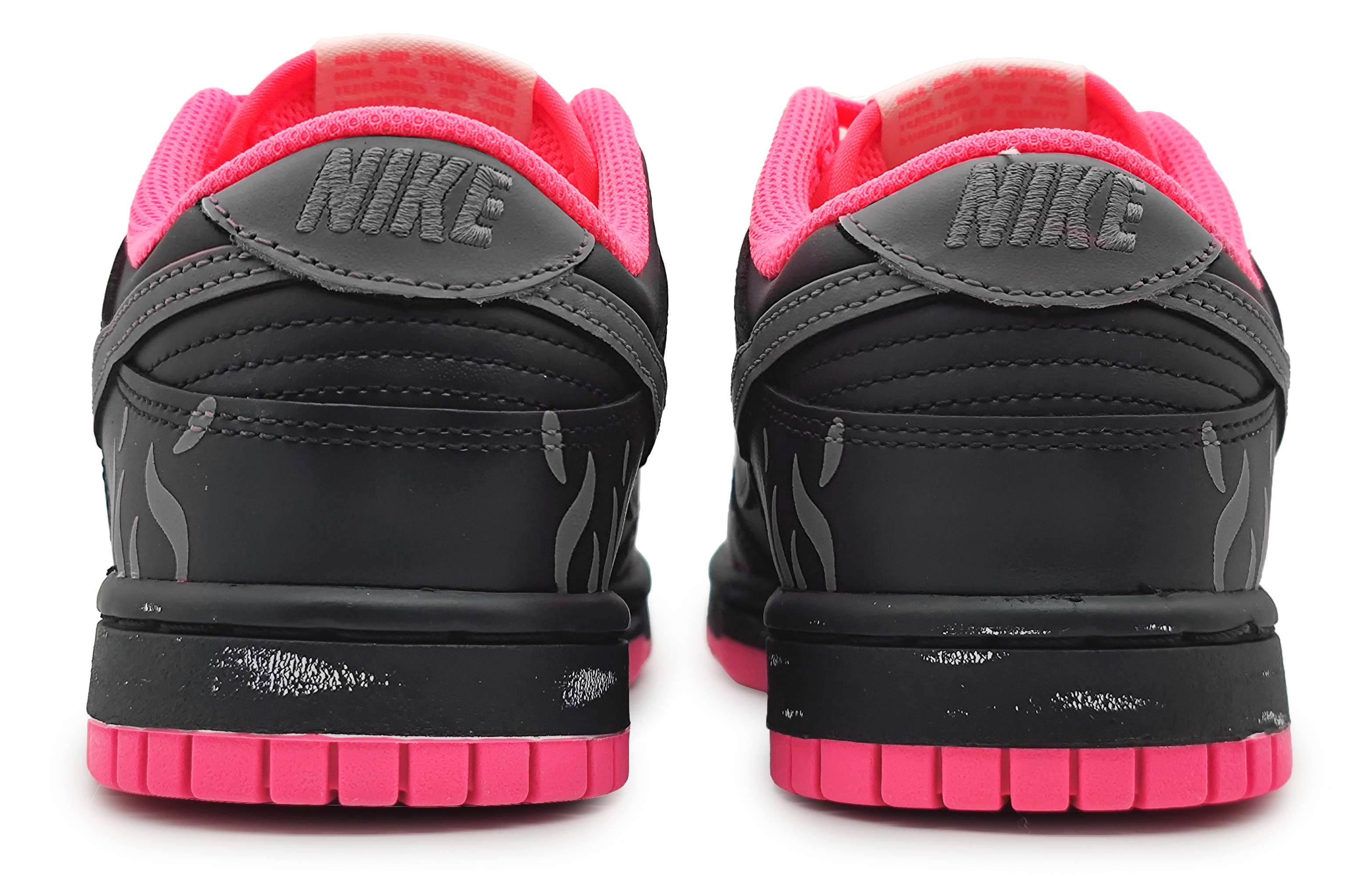 Purchase 【客製化球鞋】 Nike Dunk Low 心靈夜火 粉黑撞色 甜酷風 粉底 中底塗鴉 可拆卸 防滑耐磨 低筒 板鞋 女款 黑灰