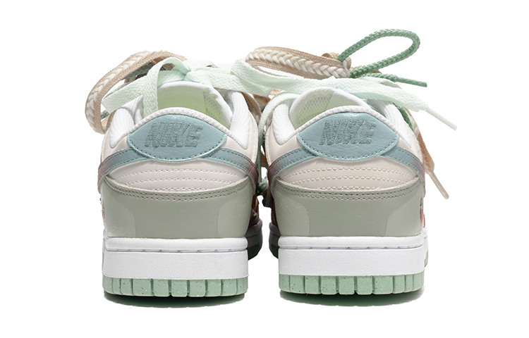 Shop (W) 【カスタムシューズ】(レディース) ナイキ ダンク ロー 'スウィートハートベリー' DN1431-102(TeamB-爱的温度Y-BOX)