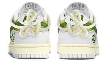 (W) 【カスタムシューズ】(女性) ナイキ ダンク ロー 'トリプルホワイト アップルグリーン デコンストラクト' DD1503-109(TeamY-女款复古涂鸦青苹果米绿) Shop (W) 【カスタムシューズ】(女性) ナイキ ダンク ロー 'トリプルホワイト アップルグリーン デコンストラクト' DD1503-109(TeamY-女款复古涂鸦青苹果米绿)