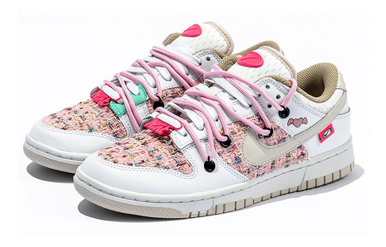 Lookbook (W) 나이키 덩크 로우 '발렌타인데이 화이트 핑크' (커스텀) DX6060-121(TeamB-女款小香风白粉I-BOX)