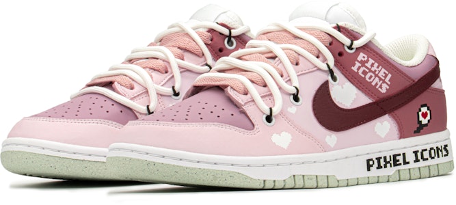 【客製化球鞋】 Nike Dunk Low 情人節 可愛像素 手繪噴繪 特殊禮盒 解構鞋帶 低筒 板鞋 女款 粉紅 Lookbook 【客製化球鞋】 Nike Dunk Low 情人節 可愛像素 手繪噴繪 特殊禮盒 解構鞋帶 低筒 板鞋 女款 粉紅