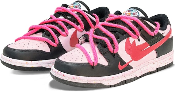(W) ナイキ ダンク LOW "鮮黒ピンク" (Nike Dunk LOW "Senkoku Pinku") FD4623-131(TeamTwo-反甜石榴) Shop (W) ナイキ ダンク LOW "鮮黒ピンク" (Nike Dunk LOW "Senkoku Pinku") FD4623-131(TeamTwo-反甜石榴)