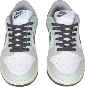 【定制球鞋】Nike Dunk Low 西湖龍井 低幫 板鞋 女款 白綠 Shop 【定制球鞋】Nike Dunk Low 西湖龍井 低幫 板鞋 女款 白綠