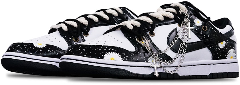 (W) 【カスタムシューズ】(レディース)ナイキ ダンク ロー 'ホワイト/ブラック デイジー' DD1503-101(TeamT-小雏菊黑白S-BOX) Shop (W) 【カスタムシューズ】(レディース)ナイキ ダンク ロー 'ホワイト/ブラック デイジー' DD1503-101(TeamT-小雏菊黑白S-BOX)