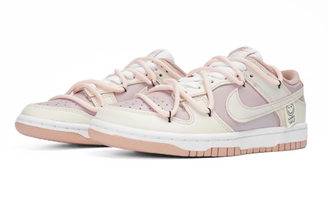 (W) 나이키 덩크 로우 '화이트 초코 베리 스마일' (Nike 덩크 로우 '화초베 스마일') DD1503-118(Teami-女款白巧米白紫) Lookbook (W) 나이키 덩크 로우 '화이트 초코 베리 스마일' (Nike 덩크 로우 '화초베 스마일') DD1503-118(Teami-女款白巧米白紫)