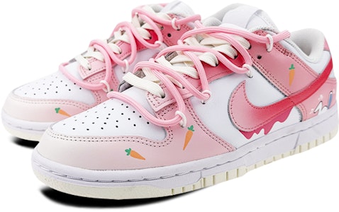 (W) ナイキ ダンク ロー "白桃グラデ兎人参" (Nike Danku Rō "Shiro Momo Gurare Usagi Ninjin") DD1503-121(Team47-女款粉兔萝卜) Lookbook (W) ナイキ ダンク ロー "白桃グラデ兎人参" (Nike Danku Rō "Shiro Momo Gurare Usagi Ninjin") DD1503-121(Team47-女款粉兔萝卜)