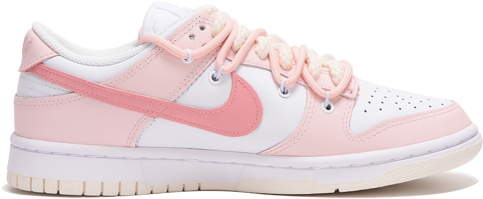 【定制球鞋】 Nike Dunk Low White Sail 國慶出遊穿搭主題 解構 笑臉 縫線 情侶 高街 特殊禮盒 低幫 板鞋 女款 櫻花粉 Lookbook 【定制球鞋】 Nike Dunk Low White Sail 國慶出遊穿搭主題 解構 笑臉 縫線 情侶 高街 特殊禮盒 低幫 板鞋 女款 櫻花粉