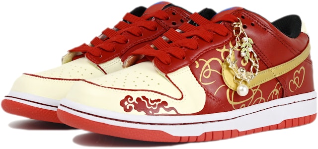 【訂製球鞋】 Nike Dunk Low 我愛 特別禮盒 胖小匠訂製 婚鞋 舒適 百搭 低筒 板鞋 女款 紅金黃 Shop 【訂製球鞋】 Nike Dunk Low 我愛 特別禮盒 胖小匠訂製 婚鞋 舒適 百搭 低筒 板鞋 女款 紅金黃
