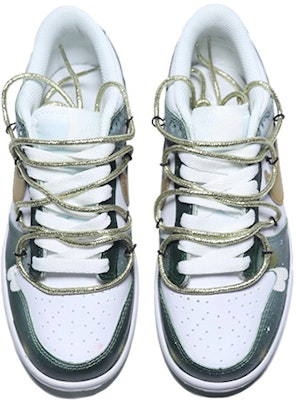 【客製球鞋】Nike Dunk Low 兔年主題 凱爾特人配色 手繪潑墨塗鴉 街燈聖誕樹 女生禮物 聖誕禮物 低筒 板鞋 女款 綠白金 Shop 【客製球鞋】Nike Dunk Low 兔年主題 凱爾特人配色 手繪潑墨塗鴉 街燈聖誕樹 女生禮物 聖誕禮物 低筒 板鞋 女款 綠白金