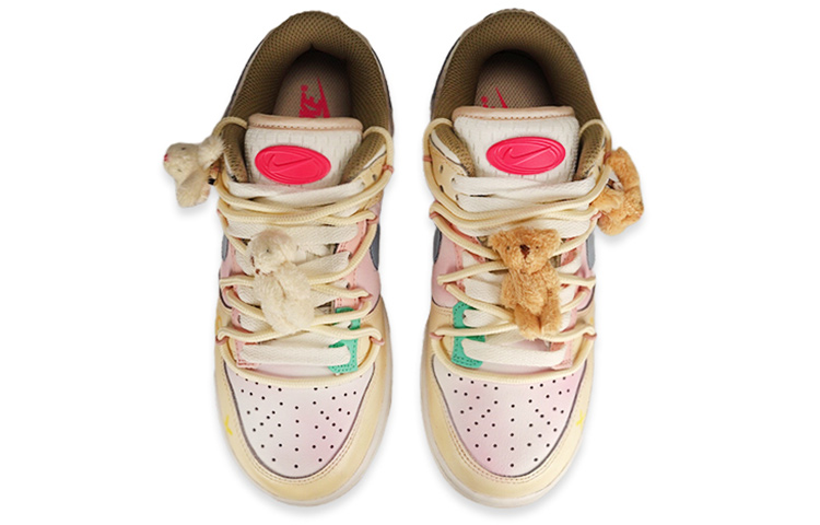 Shop (W) [定制鞋] 耐克Dunk低帮黄粉白卡通毛绒兔子和熊 DX6060-121(TeamF-毛绒玩偶)