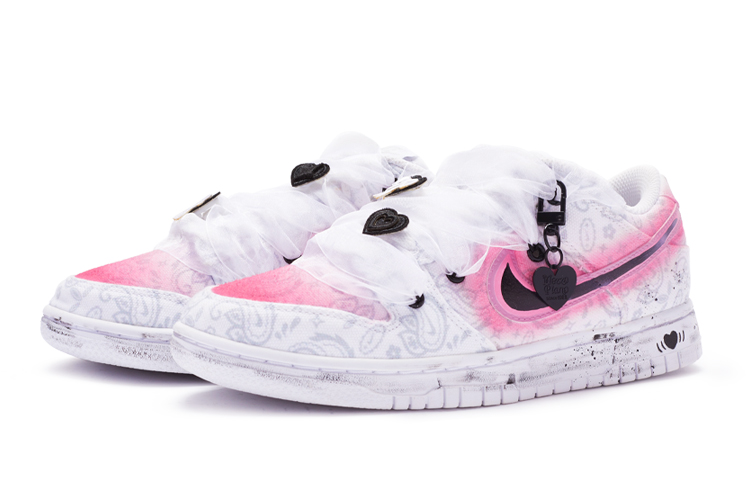 Lookbook (W) [定制鞋款] 耐克Dunk Low ESS '黑粉色佩斯利' DJ9955-100(TeamR-女款心动陷阱黑粉)