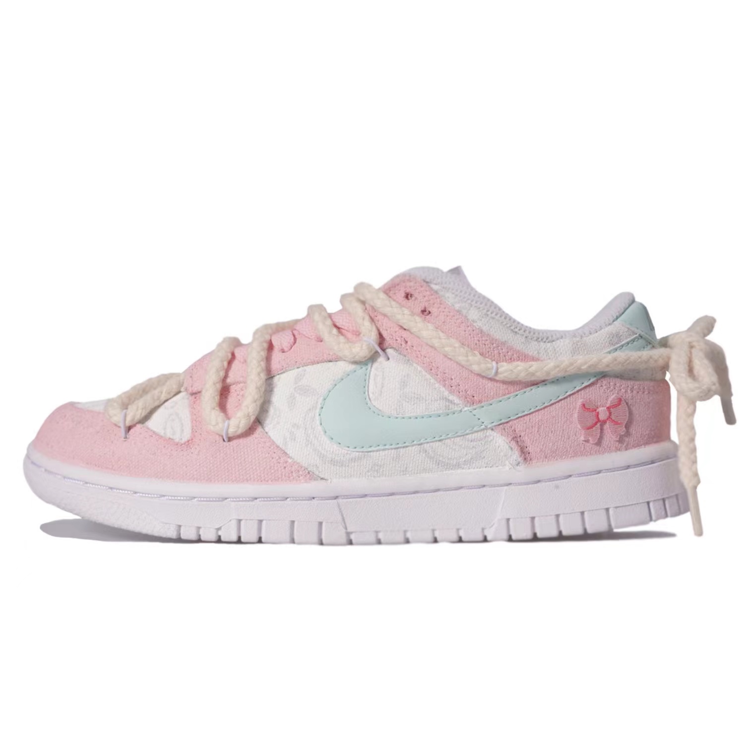 Buy (W) [Sepatu Custom] Nike Dunk Low ESS 'Pink Sakura Bunny - Tahun Kelinci' DJ9955-100(Team33-粉樱小兔女款)