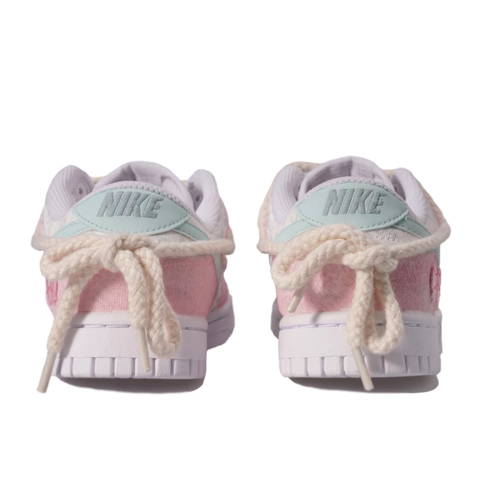 Shop (W) [Sepatu Custom] Nike Dunk Low ESS 'Pink Sakura Bunny - Tahun Kelinci' DJ9955-100(Team33-粉樱小兔女款)