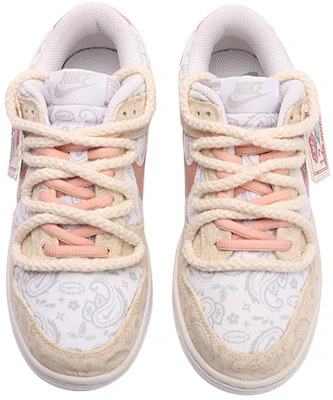【定製球鞋】Nike Dunk Low ESS 玫瑰布貼 腰果花 復古vibe 做舊氧化 休閒 低幫 板鞋 女款 米粉色 Shop 【定製球鞋】Nike Dunk Low ESS 玫瑰布貼 腰果花 復古vibe 做舊氧化 休閒 低幫 板鞋 女款 米粉色