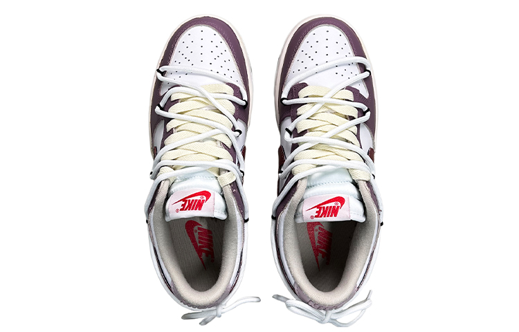 Shop 【客製球鞋】Nike Dunk Low ESS 春夏系列 清新 簡約 小烏梅 高街 低筒 滑板鞋 女款 白紫