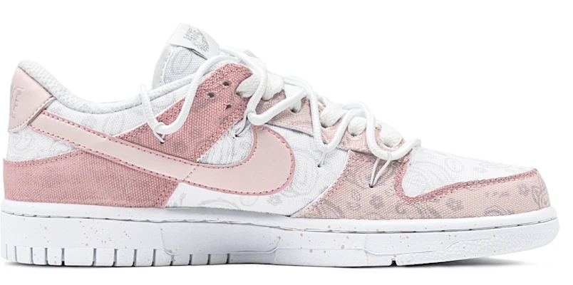 【訂製球鞋】 Nike Dunk 低筒 ESS 腰果花 甜心草莓 特製鞋盒 滑板鞋 女款 粉白 Order 【訂製球鞋】 Nike Dunk 低筒 ESS 腰果花 甜心草莓 特製鞋盒 滑板鞋 女款 粉白