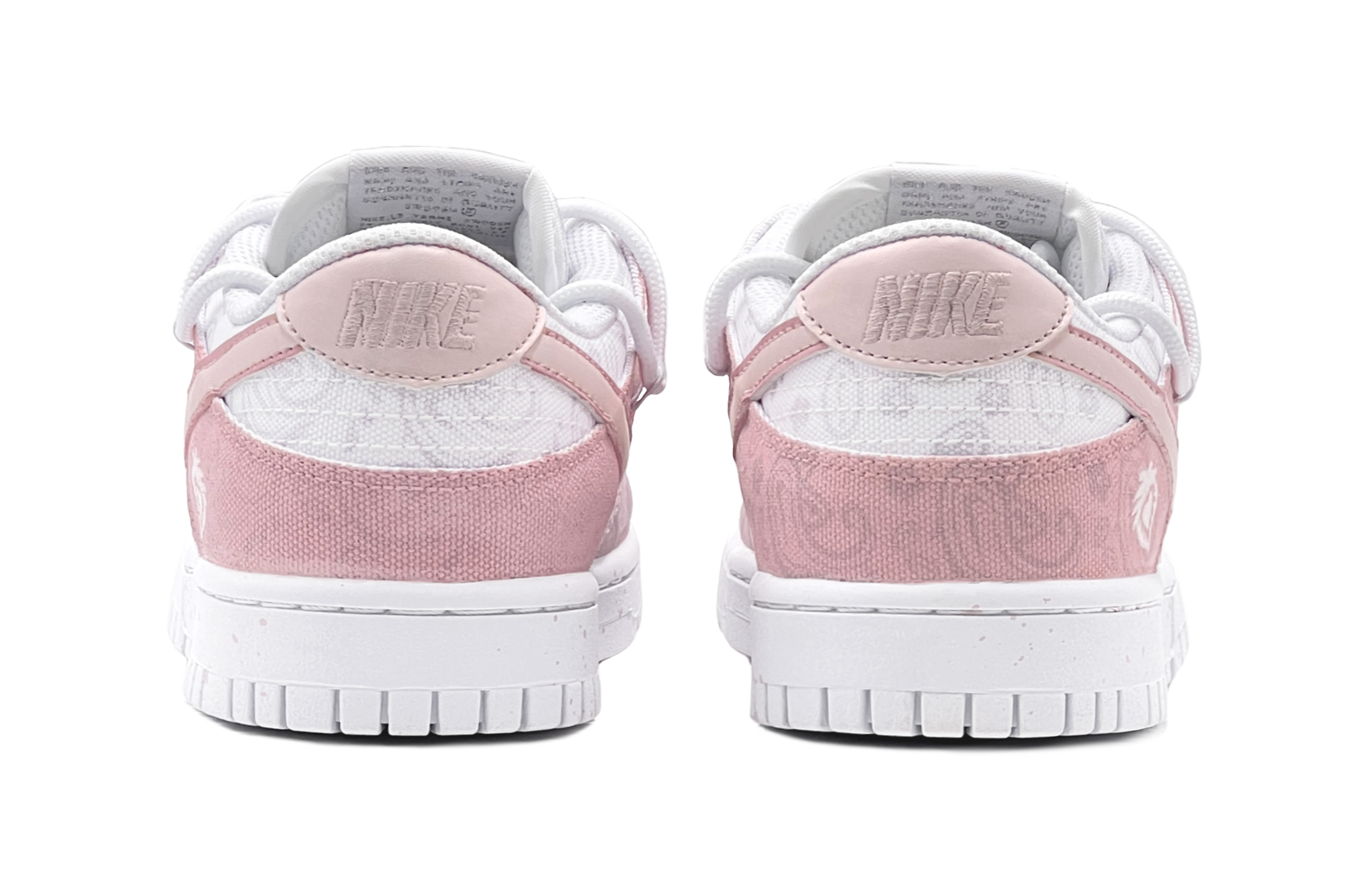 Shop (W) [カスタムシューズ] (女性用) ナイキ ダンク ロー ESS『ストロベリーピンクペイズリー』 DJ9955-100(TeamS-草莓腰果花S-BOX)