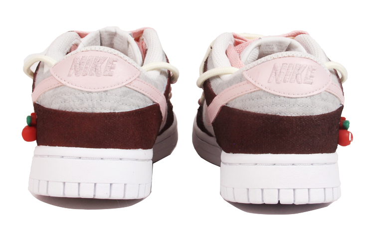 Shop 【定製球鞋】Nike Dunk Low ESS 夏日櫻桃 簡約解構 腰果花 低幫 板鞋 女款 酒紅粉色