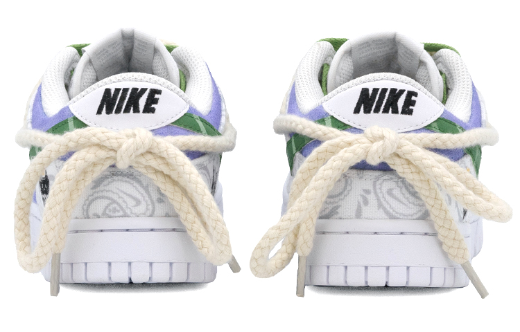 Shop (W) [カスタムシューズ] (女性用) ナイキ ダンク ロー ESS 'ホワイトパープル - デニムペイズリー デコンストラクテッド' DJ9955-100(team肆-腰果花白紫解构T)