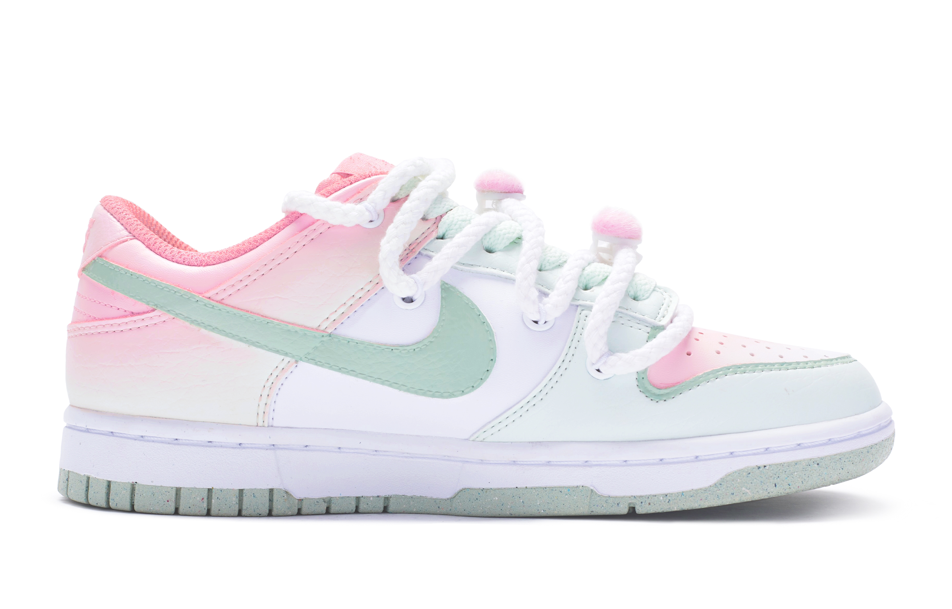 Lookbook 【定制球鞋】Nike Dunk Low Next Nature 遇箭 特殊鞋盒 手繪噴繪 休閒 低幫 板鞋 女款 白粉綠