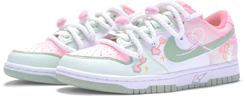 【訂製球鞋】Nike Dunk Low Next Nature 遇箭 手繪噴繪 雙鞋帶 休閒 低幫 板鞋 女款 白粉綠 Lookbook 【訂製球鞋】Nike Dunk Low Next Nature 遇箭 手繪噴繪 雙鞋帶 休閒 低幫 板鞋 女款 白粉綠