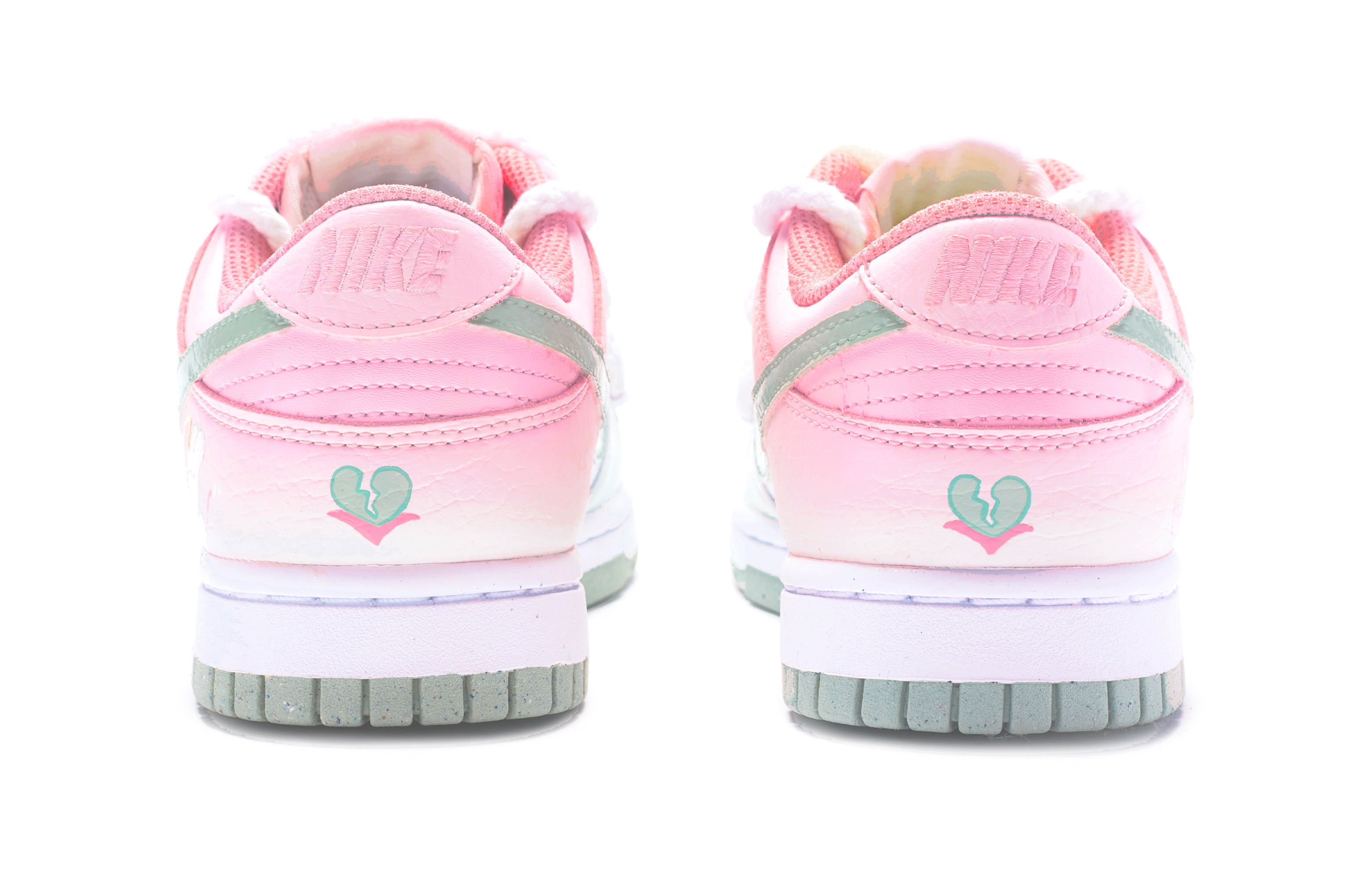 Details for 【定制球鞋】Nike Dunk Low Next Nature 遇箭 特殊鞋盒 手繪噴繪 休閒 低幫 板鞋 女款 白粉綠