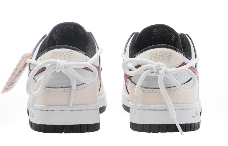 Shop (W) Sepatu Custom Nike Dunk Low Retro 'Beige Red' DD1503-101(Team34-过往)