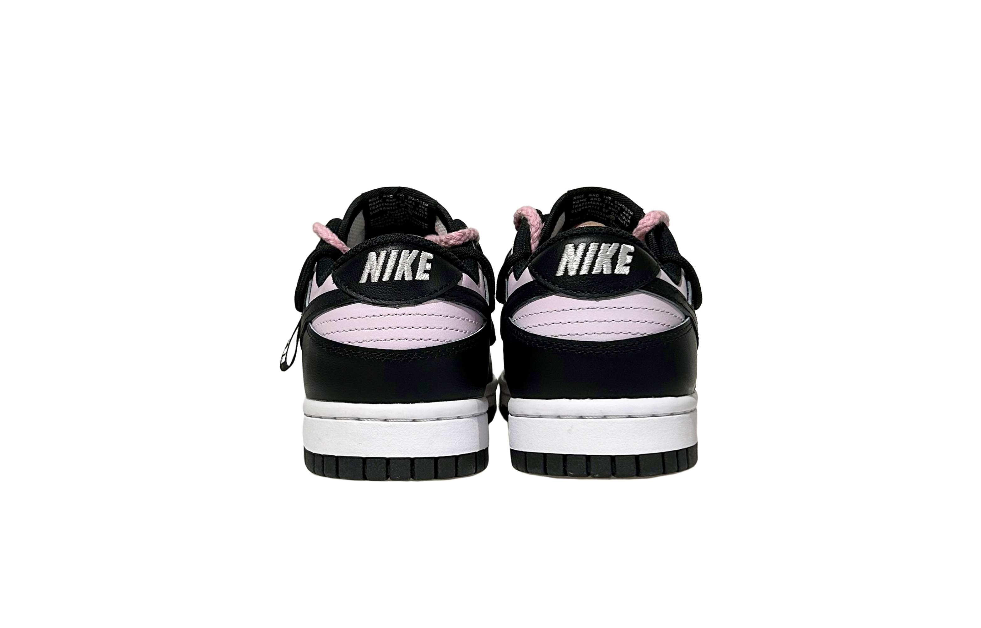 Shop 【客製球鞋】 Nike Dunk 低筒復古 桃夭夭 解構 雙鞋帶 笑臉 嘻哈 甜酷百搭 板鞋 女款 黑粉