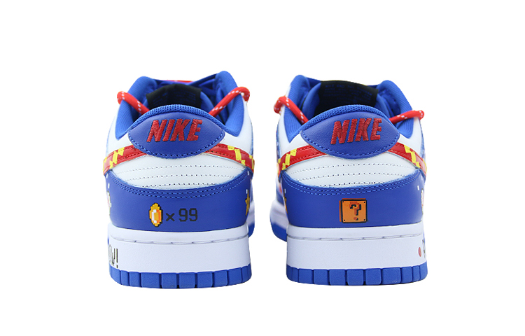 Shop (W) [カスタムシューズ] (女性用) ナイキ ダンク ロー レトロ 'ハイパーコバルト マリオ デコンストラクト ピクセル' CW1590-001(Team叁-女款喷绘手绘解构白蓝红)