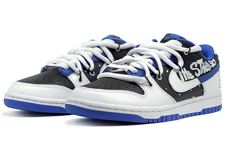 Lookbook (W) Zapatillas Nike Dunk Low Retro 'Tema Espacial Personalizado' CW1590-001(Team-R-女款-星途喷绘白黑蓝)