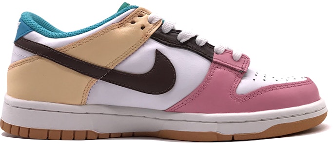(W) 【定制鞋款】Nike Dunk Low SE '免费.99 手绘涂鸦' cz2496-100(Team-D女款七夕流浪地球)BOX Order (W) 【定制鞋款】Nike Dunk Low SE '免费.99 手绘涂鸦' cz2496-100(Team-D女款七夕流浪地球)BOX