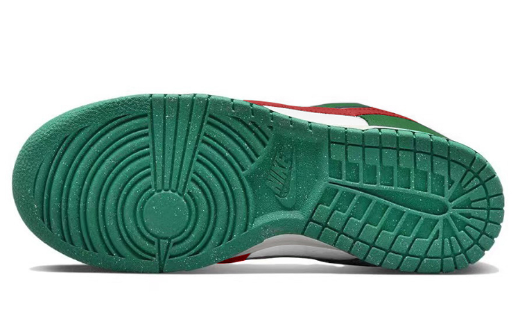 Details for (W) [Custom Sepatu] Nike Dunk Low SE 'Hijau Merah' DO9457-101(TeamY-女款复古美式街头绿红)