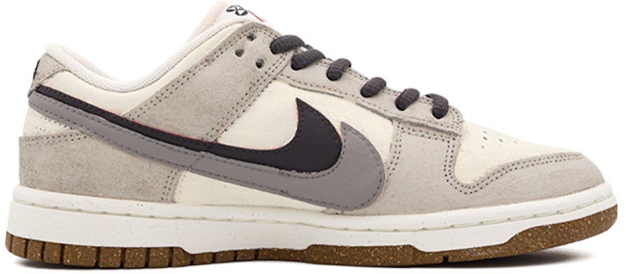 (W) ナイキ ダンクLow SE "パンダ Xmas グレー白Wスウッシュ" DO9457-100(Team37-女款灰色地带) Order (W) ナイキ ダンクLow SE "パンダ Xmas グレー白Wスウッシュ" DO9457-100(Team37-女款灰色地带)