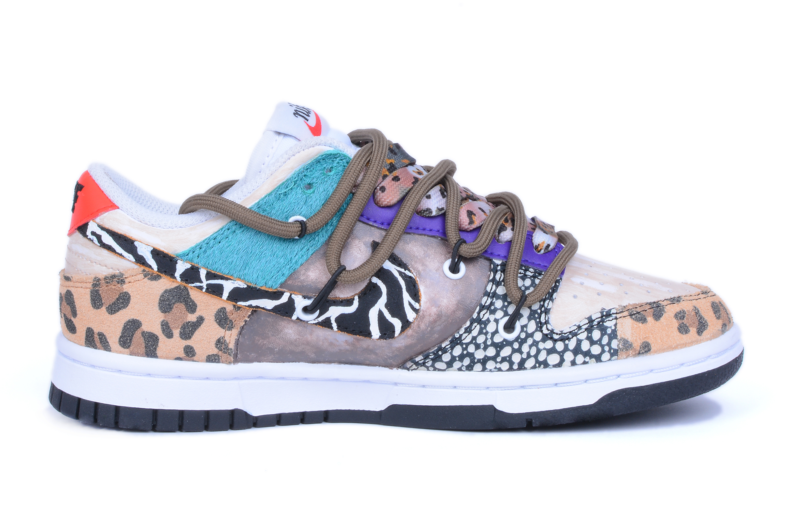 Order (W) 나이키 덩크 로우 SE '와일드 걸 패치워크 브라운' (Custom Shoes) DN3866-100(Team42-女款狂野女孩棕褐)