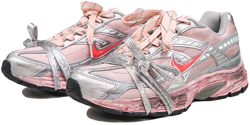 【訂製球鞋】Nike Initiator Risk 銀河甜心 芭蕾 綁帶 做舊擦色 透氣輕便 低筒 跑步鞋 女款 粉銀 Lookbook 【訂製球鞋】Nike Initiator Risk 銀河甜心 芭蕾 綁帶 做舊擦色 透氣輕便 低筒 跑步鞋 女款 粉銀