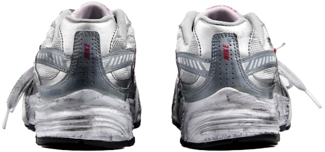 (W) 【カスタムシューズ】(女性用) ナイキ イニシエーター 'グレーシルバーレッド' 394053-101(TeamJ-520机能复古风) Shop (W) 【カスタムシューズ】(女性用) ナイキ イニシエーター 'グレーシルバーレッド' 394053-101(TeamJ-520机能复古风)