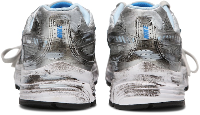 【訂製球鞋】Nike Initiator 心 復古機能 做舊荒土 dirty fit 綁帶 防滑耐磨 低筒 跑步鞋 女款 銀色 Shop 【訂製球鞋】Nike Initiator 心 復古機能 做舊荒土 dirty fit 綁帶 防滑耐磨 低筒 跑步鞋 女款 銀色