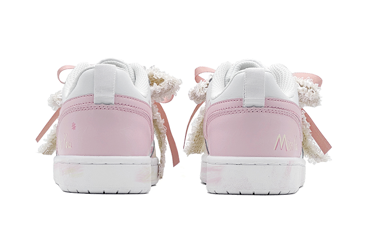 Shop 【定製球鞋】Nike 聖誕禮遇 蝴蝶結思念 特殊鞋盒 附贈聖誕襪 百搭潮流 防滑耐磨 低筒 滑板鞋 女款 粉白色