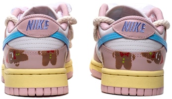 (W) Zapatillas Nike SHOEME x Dunk Low 'Navidad Pan de Jengibre' DD1503-601(Team柒-女款圣诞姜饼人SBOX) Details for (W) Zapatillas Nike SHOEME x Dunk Low 'Navidad Pan de Jengibre' DD1503-601(Team柒-女款圣诞姜饼人SBOX)