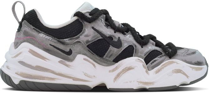 (W) 나이키 테크 헤라 '그라피티 블랙-그레이' 커스텀 슈즈 DR9761-001(Team84-涂鸦街区) Lookbook (W) 나이키 테크 헤라 '그라피티 블랙-그레이' 커스텀 슈즈 DR9761-001(Team84-涂鸦街区)