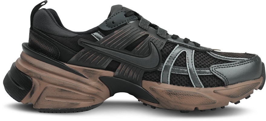 【定制球鞋】 Nike V2K Run 末日廢土 泥染 做舊 復古 低筒 訓練跑步鞋 女款 黑棕 Lookbook 【定制球鞋】 Nike V2K Run 末日廢土 泥染 做舊 復古 低筒 訓練跑步鞋 女款 黑棕